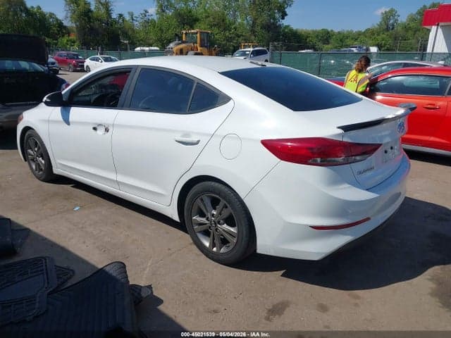 2017 HYUNDAI ELANTRA SE 3