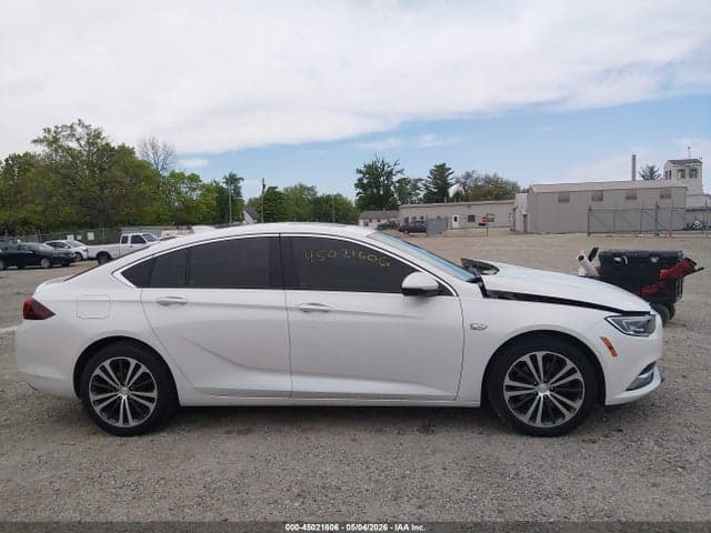 2018 BUICK REGAL SPORTBACK ESSENCE 13