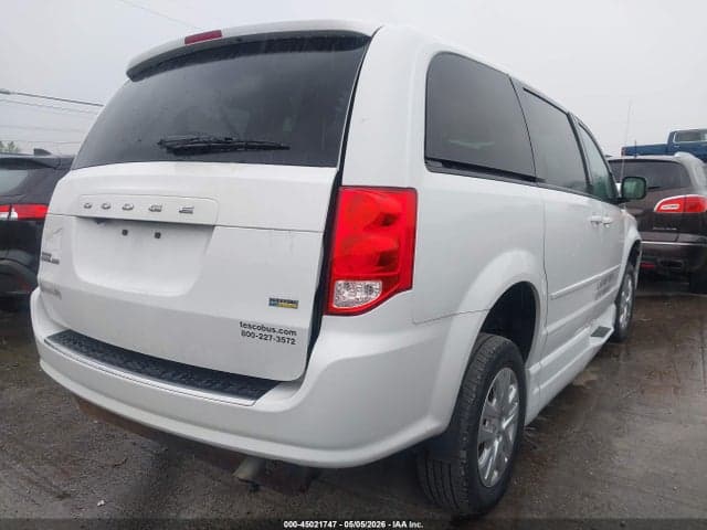 2017 DODGE GRAND CARAVAN SE 4