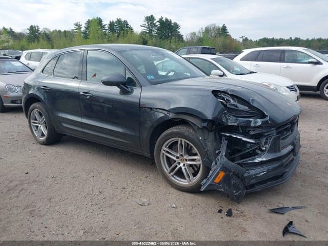 2024 PORSCHE MACAN T