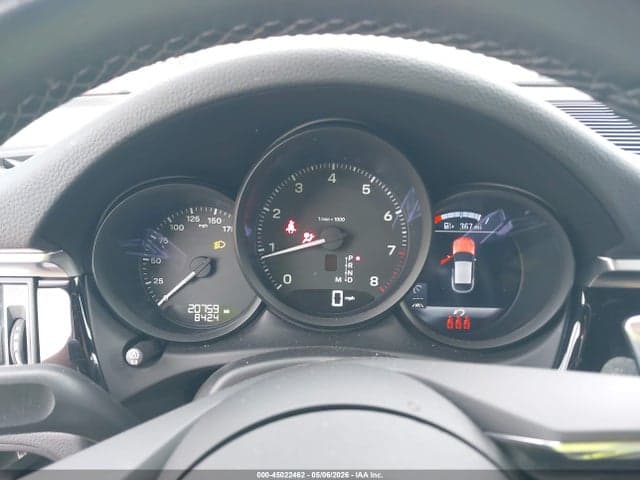 2024 PORSCHE MACAN T 7