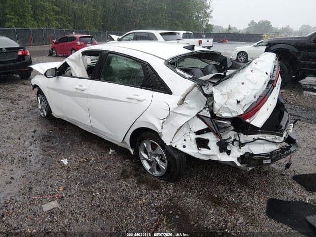 2021 HYUNDAI ELANTRA SE 3