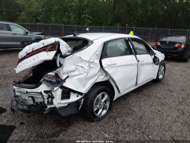 2021 HYUNDAI ELANTRA SE 4
