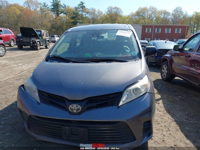 2018 TOYOTA SIENNA L 7 PASSENGER 12