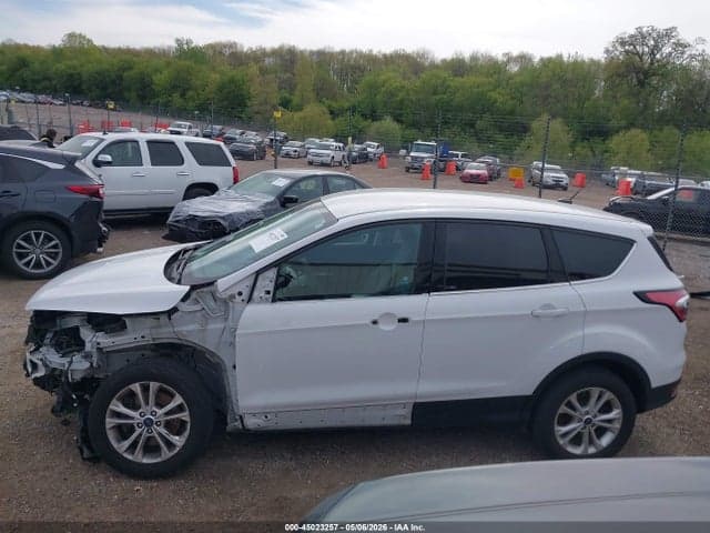 2017 FORD ESCAPE SE 15