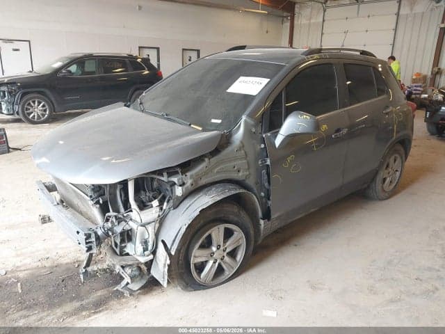 2019 CHEVROLET TRAX LT 2