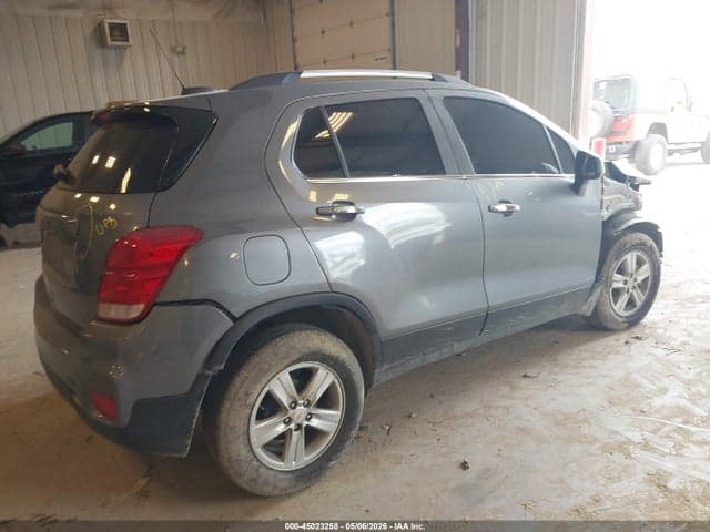 2019 CHEVROLET TRAX LT 4