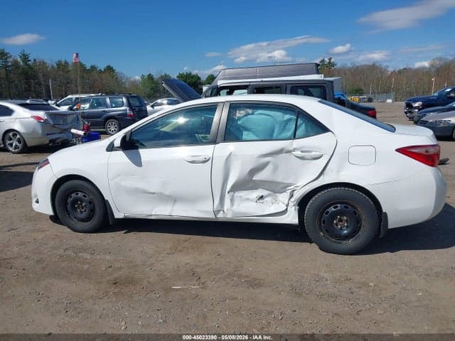 2018 TOYOTA COROLLA LE 12