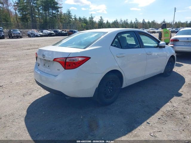 2018 TOYOTA COROLLA LE 4