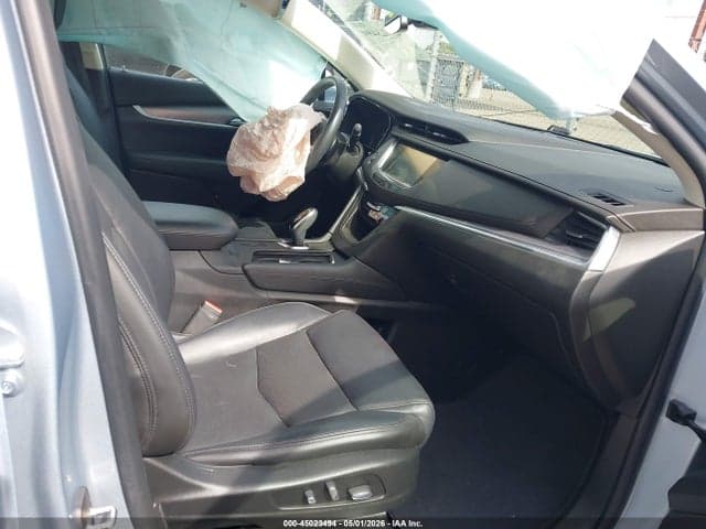 2017 CADILLAC XT5 LUXURY 5