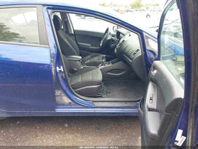 2017 KIA FORTE LX 5