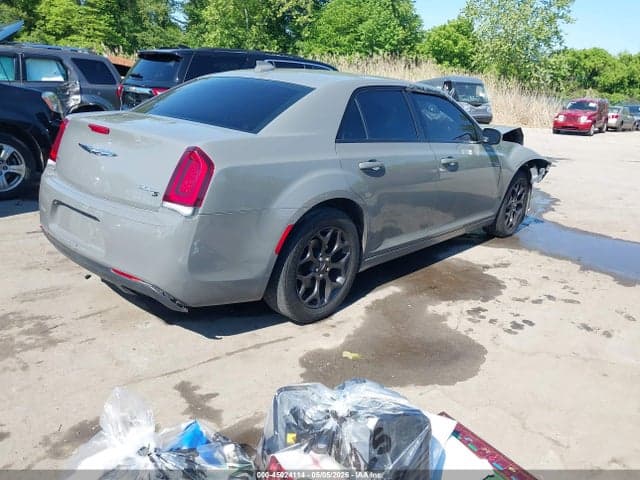 2019 CHRYSLER 300 300S AWD 4