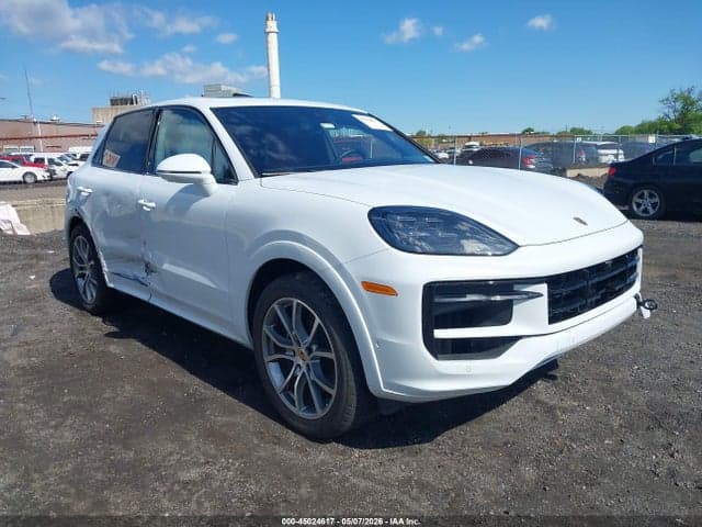 2024 PORSCHE CAYENNE
