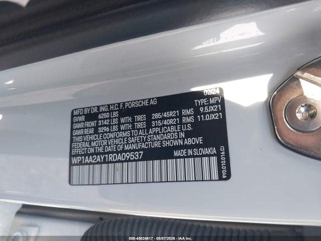2024 PORSCHE CAYENNE 9