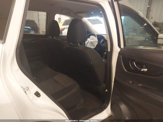 2018 NISSAN ROGUE SV 8