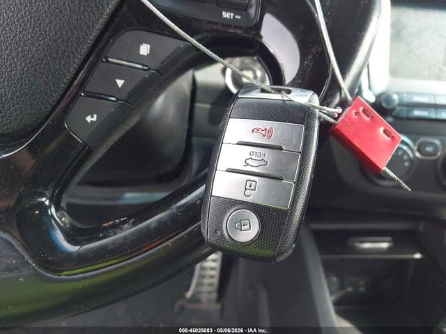 2017 KIA FORTE S 11