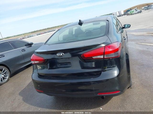 2017 KIA FORTE S 17
