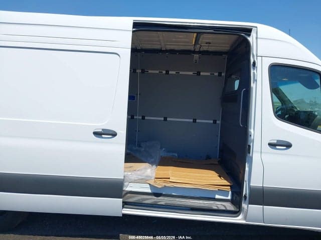 2024 MERCEDES-BENZ SPRINTER 2500 HIGH ROOF 4-CYL DIESEL HO 8