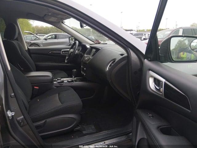 2019 NISSAN PATHFINDER SV 5