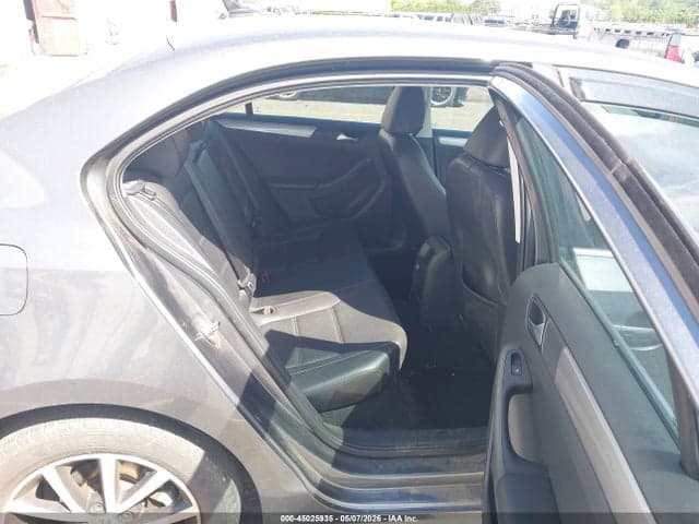2017 VOLKSWAGEN JETTA 1.4T SE 8