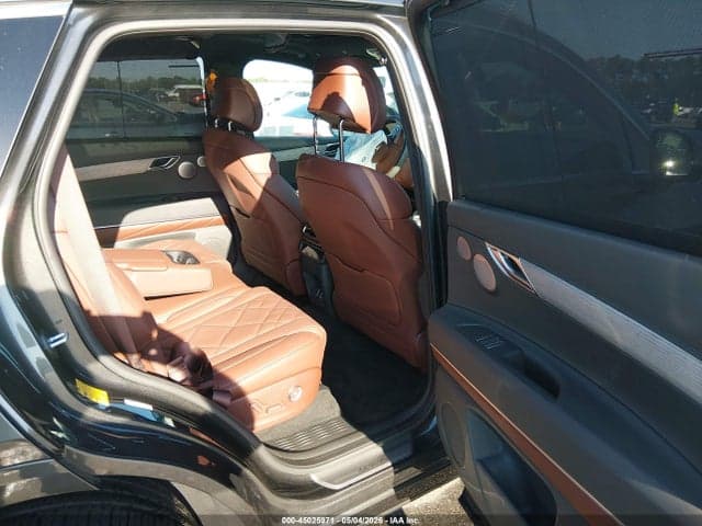 2025 GENESIS GV80 3.5T 8