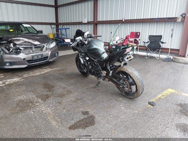 2025 KAWASAKI EX650 P 3