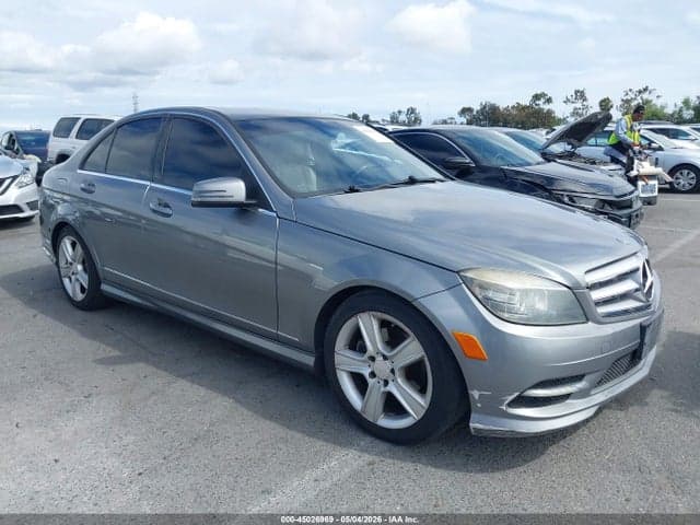 2011 MERCEDES-BENZ C 300