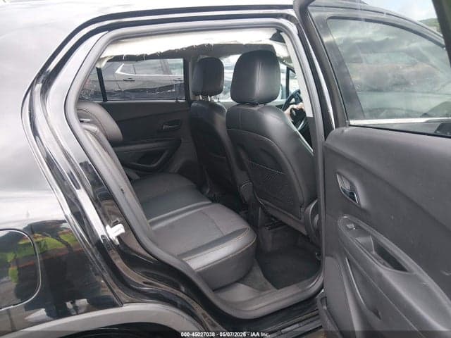 2020 CHEVROLET TRAX AWD LT 8