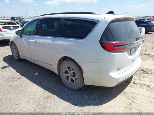 2023 CHRYSLER PACIFICA LIMITED 3