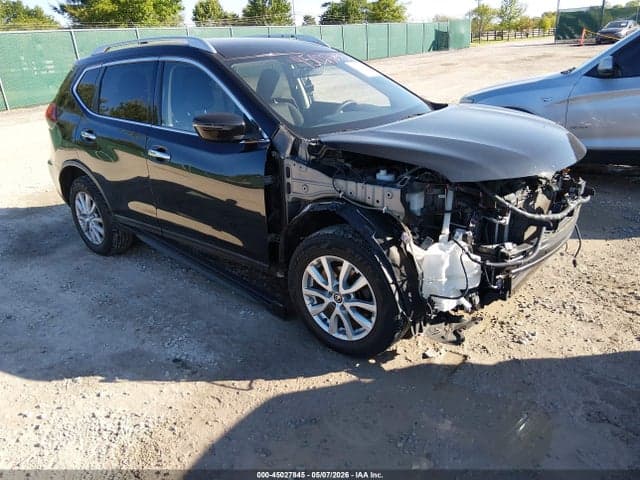 2018 NISSAN ROGUE SV - 1