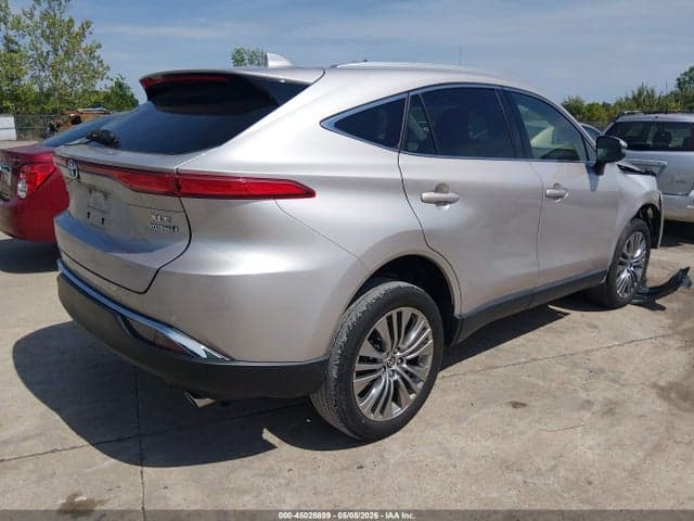2022 TOYOTA VENZA XLE 4