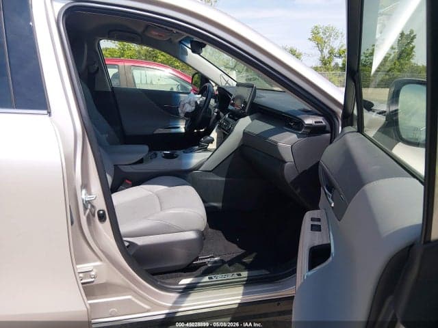 2022 TOYOTA VENZA XLE 5