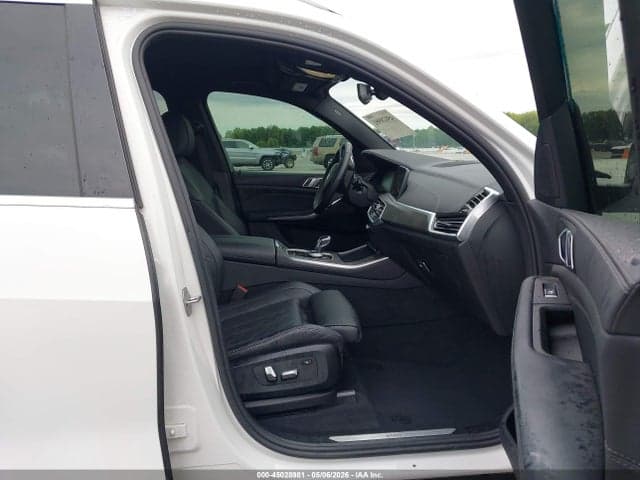 2023 BMW X5 PHEV XDRIVE45E 5