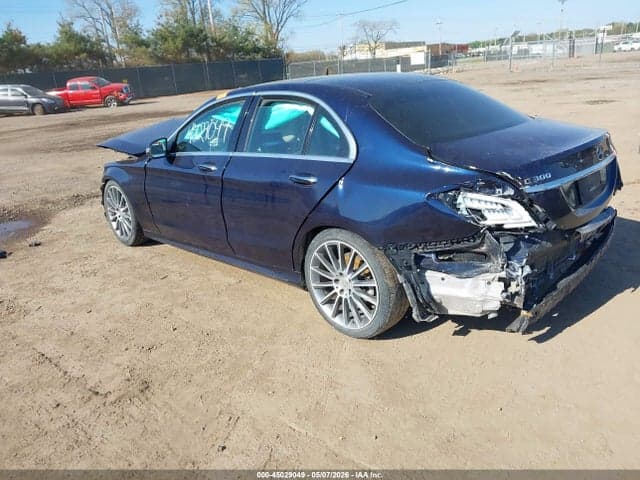 2019 MERCEDES-BENZ C 300 3