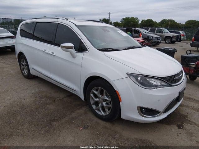 2019 CHRYSLER PACIFICA LIMITED 1