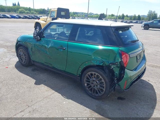 2025 MINI HARDTOP COOPER 3
