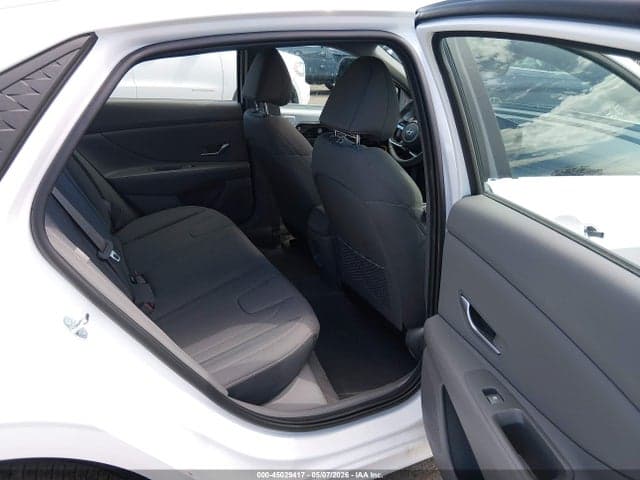 2025 HYUNDAI ELANTRA SEL CONVENIENCE 8