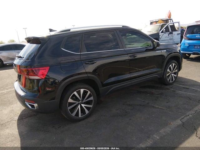 2023 VOLKSWAGEN TAOS 1.5T SE 4