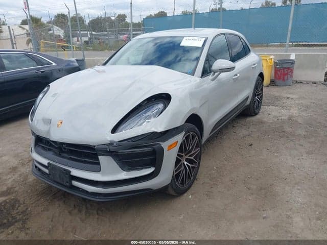 2025 PORSCHE MACAN T 2