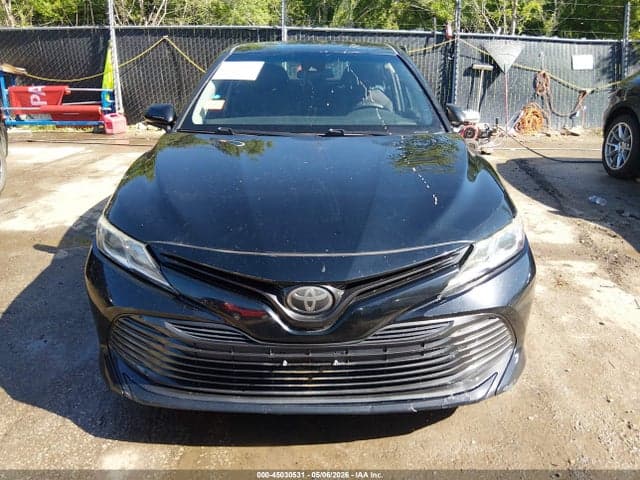 2018 TOYOTA CAMRY LE 12