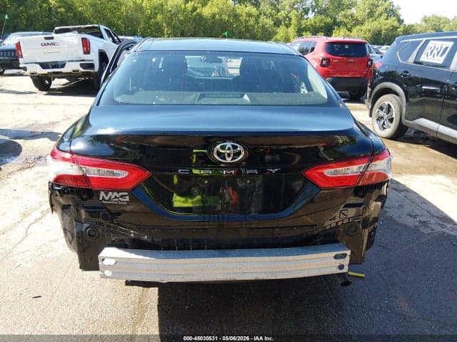 2018 TOYOTA CAMRY LE 16