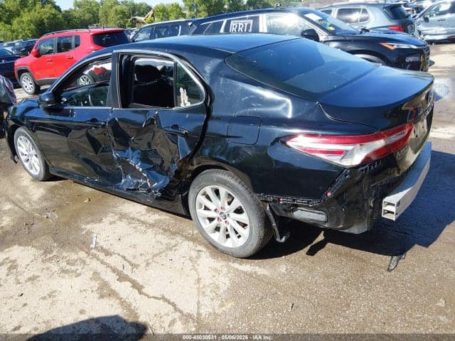 2018 TOYOTA CAMRY LE 3