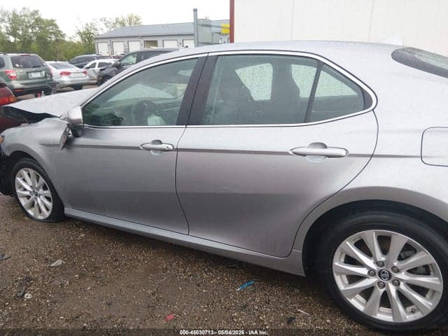 2019 TOYOTA CAMRY LE 14