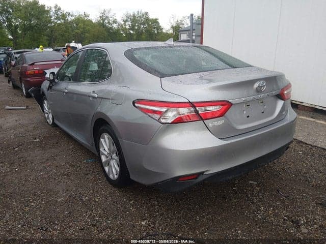 2019 TOYOTA CAMRY LE 3