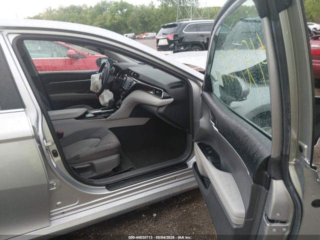 2019 TOYOTA CAMRY LE 5