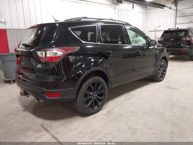 2017 FORD ESCAPE SE 4