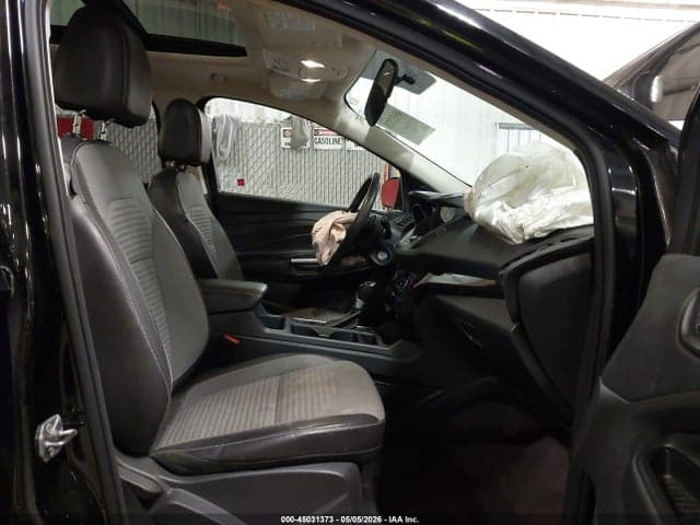 2017 FORD ESCAPE SE 5