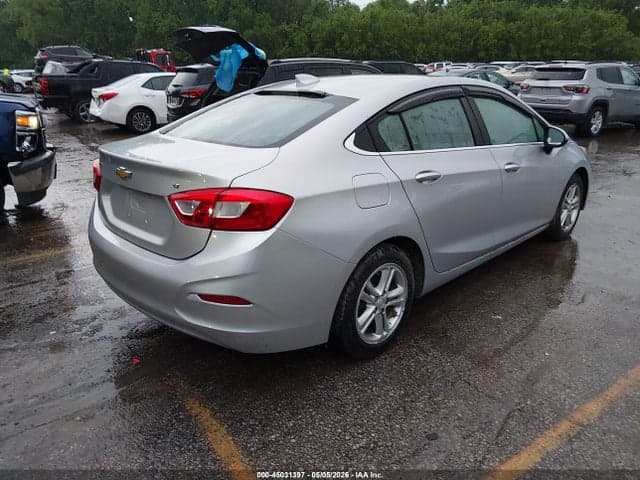 2017 CHEVROLET CRUZE LT AUTO 4