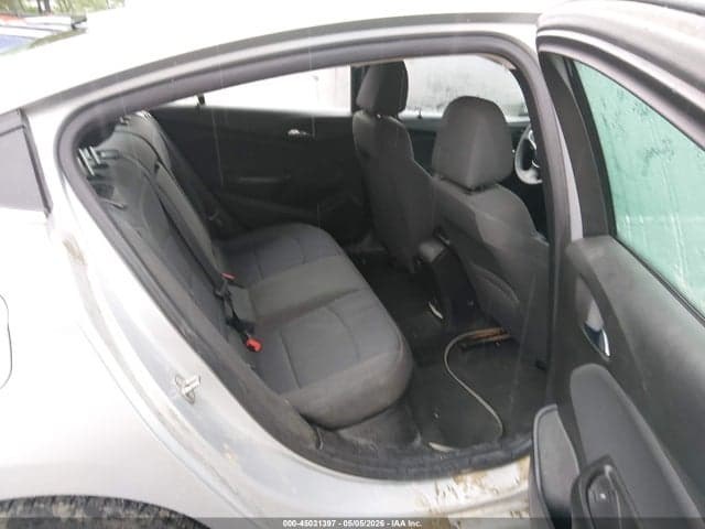 2017 CHEVROLET CRUZE LT AUTO 8