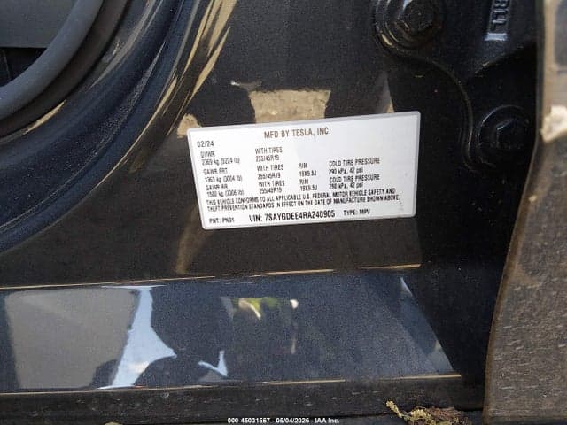 2024 TESLA MODEL Y LONG RANGE DUAL MOTOR ALL-WHEEL DRIVE 9